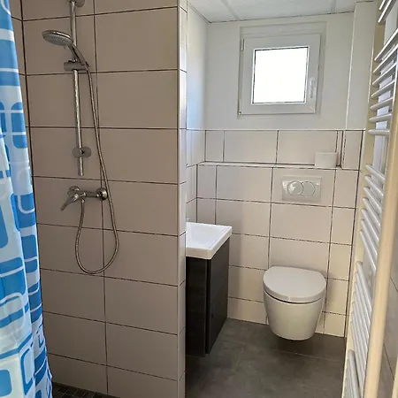 Ferienbungalow Lais - Seite 1 * Loissin